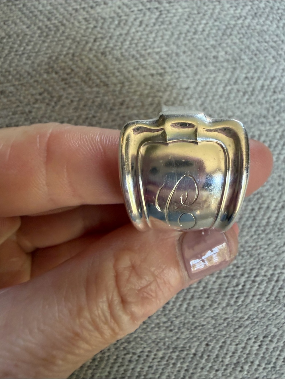 C Engraved Spoon Ring - Picture 9 of 13